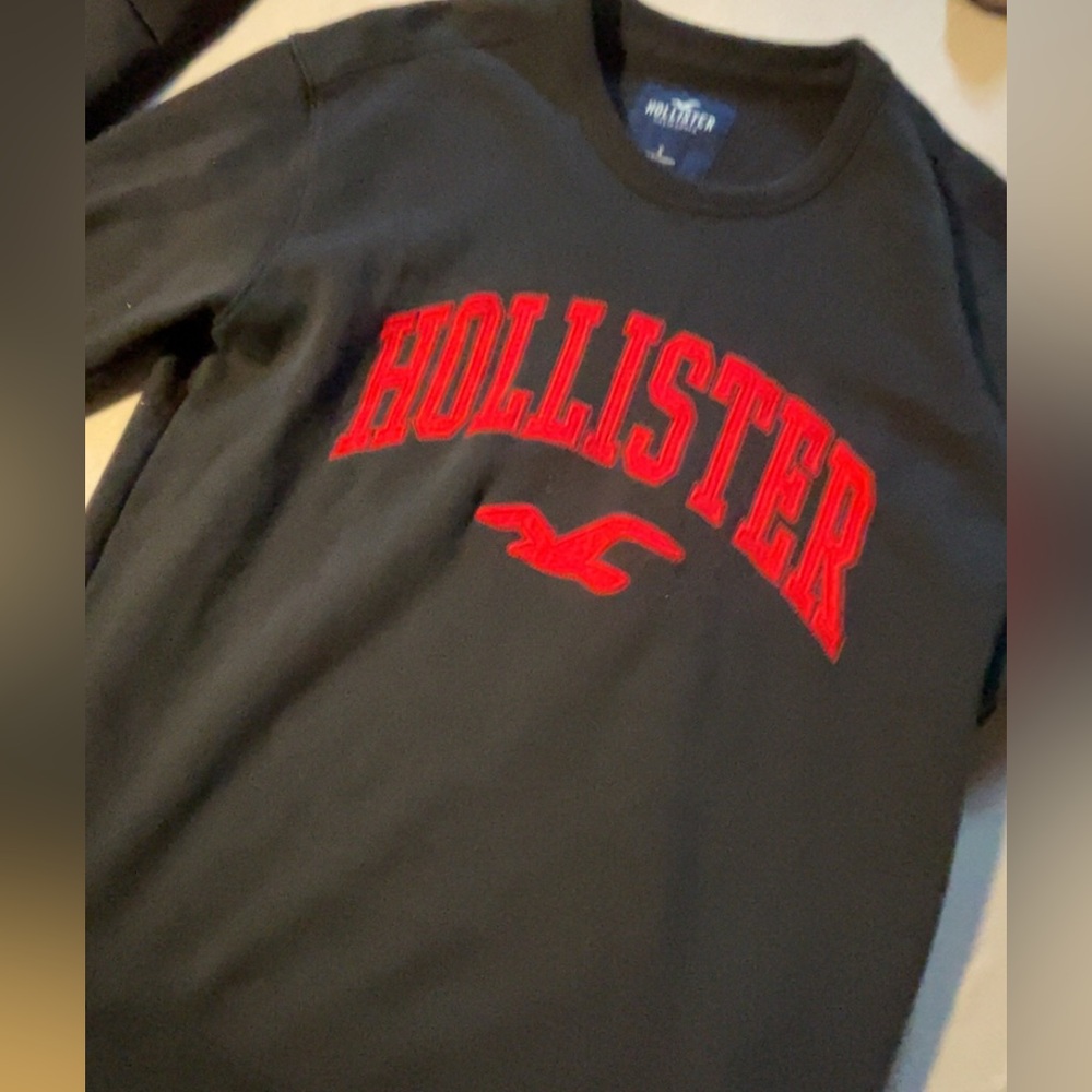 Hollister mens Charcoal and Crimson Sweatshirt